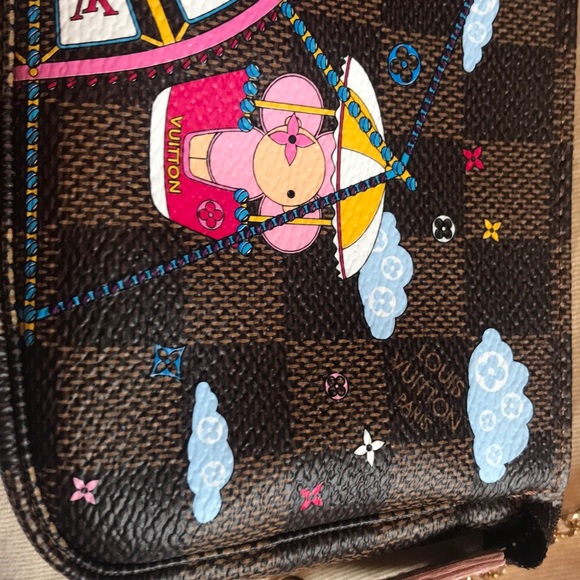 Louis Vuitton M69976 MINI POCHETTE ACCESSOIRES VIVIENNE Rose Ballerine BNIB - Picture 4 of 7